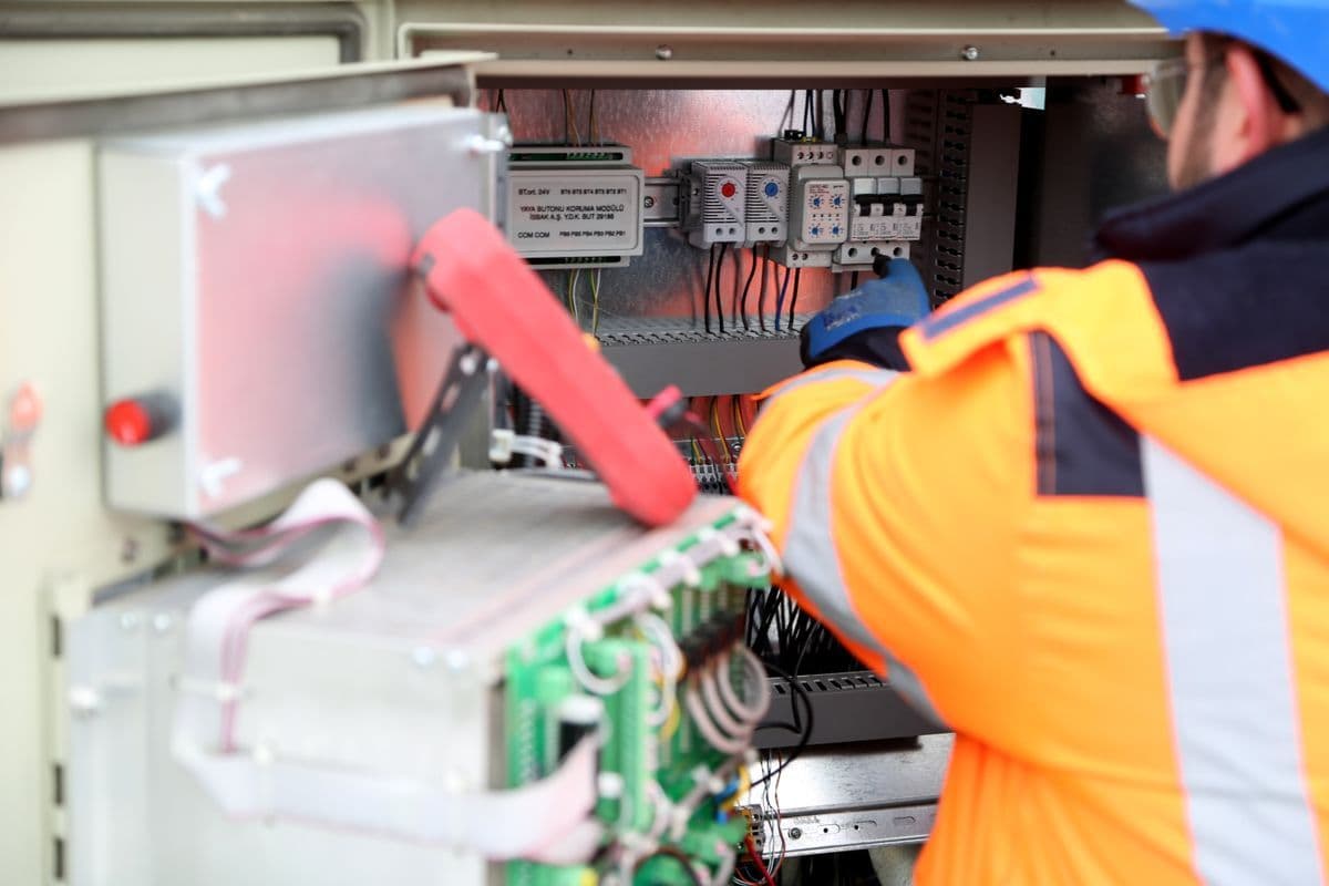 Elektrik Panosu Montajı ve Bakımı
